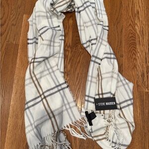 Steve Madden White and Brown Scarf